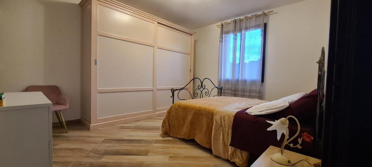 Villa Azzurra Immersa Nel Verde Tra Firenze, Arezzo E Siena تيرانووفا براتشولي المظهر الخارجي الصورة